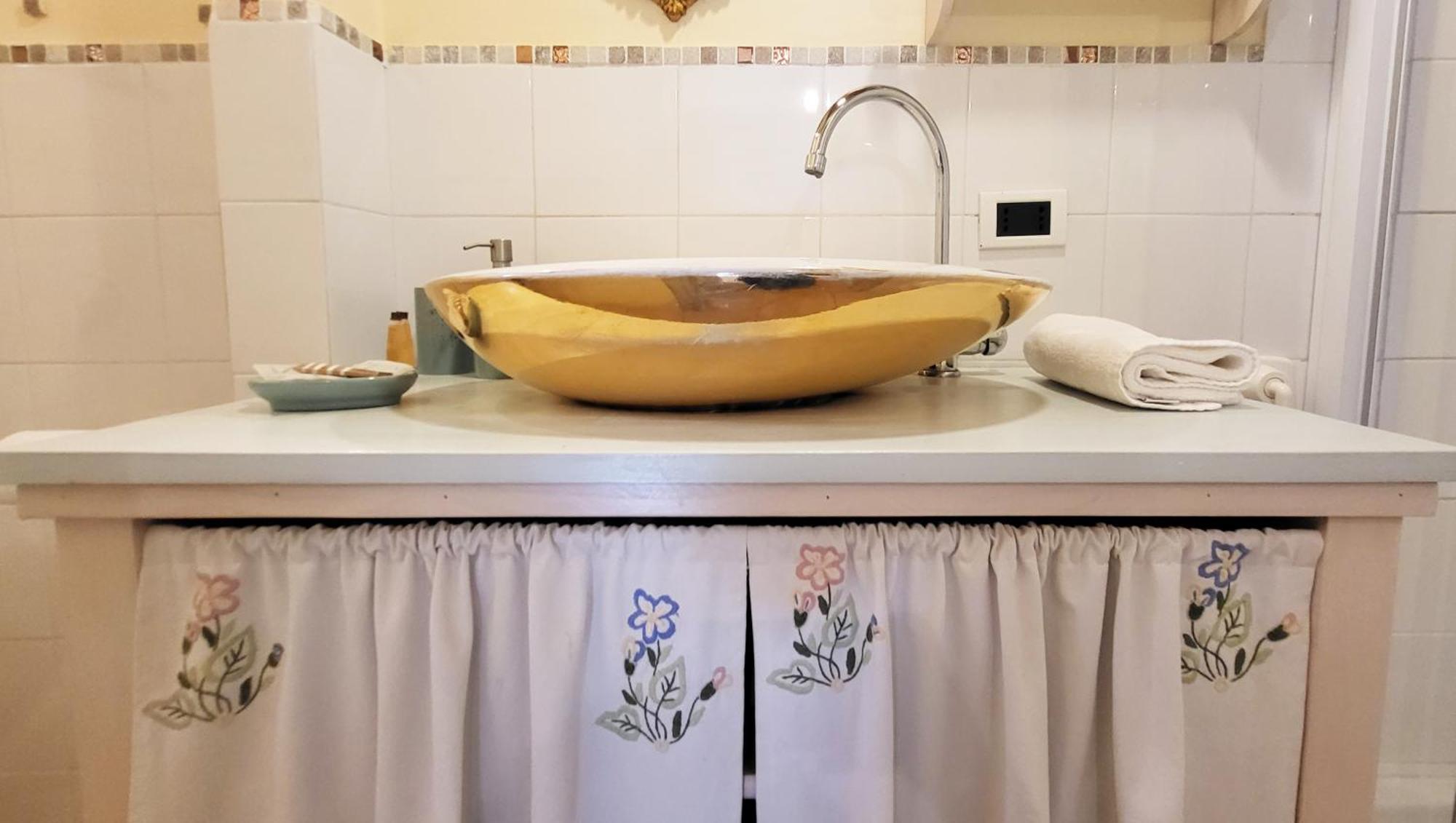 La Reginetta Holiday Home تورو سول تراسيمينو المظهر الخارجي الصورة