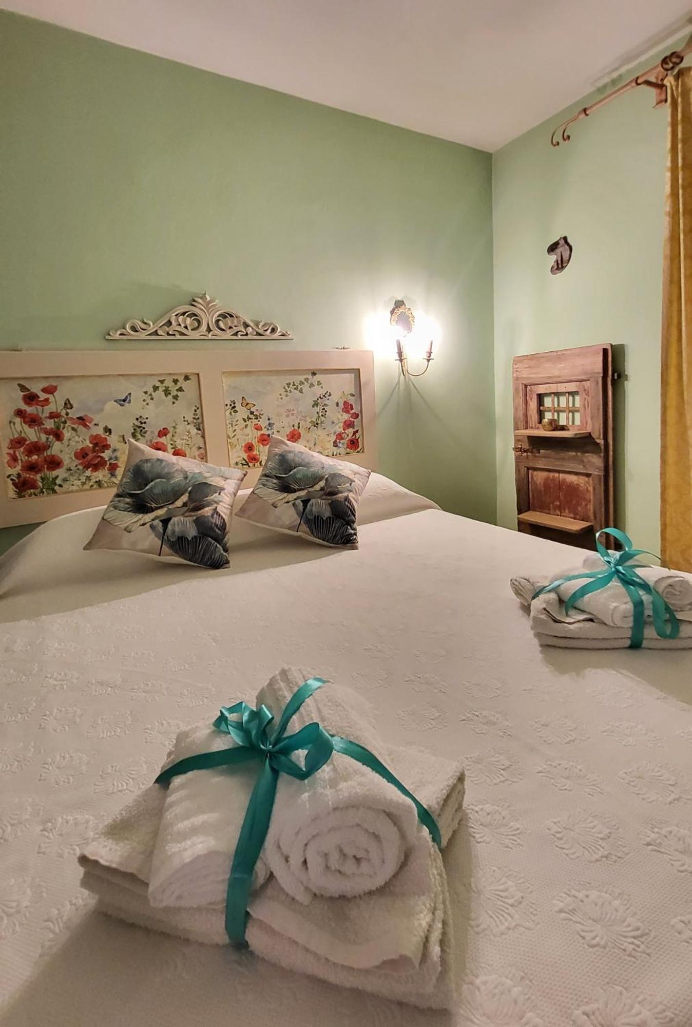 La Reginetta Holiday Home تورو سول تراسيمينو المظهر الخارجي الصورة